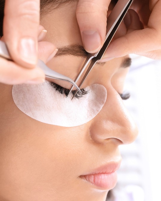 Lashes